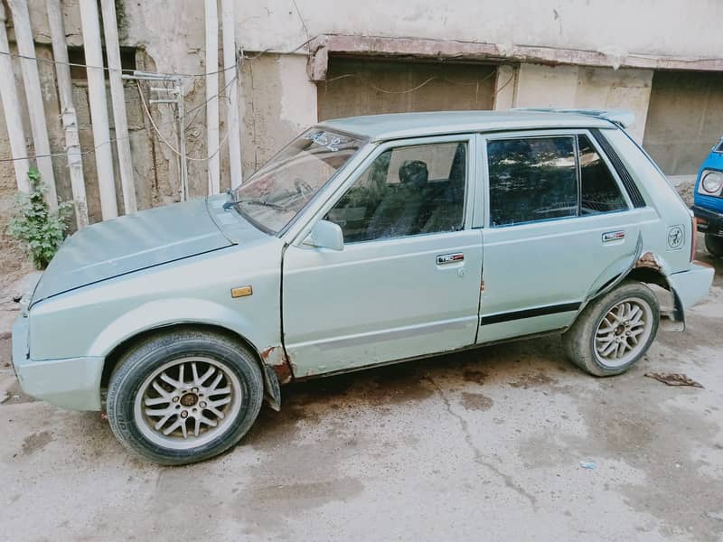 Daihatsu Charade 1985 3