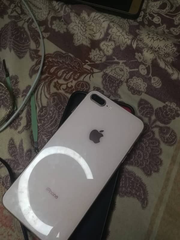 iPhone 8plus 64gb 2