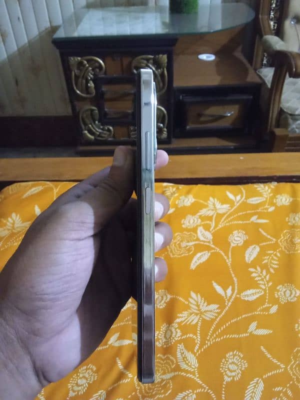 infinix hot40 i 3