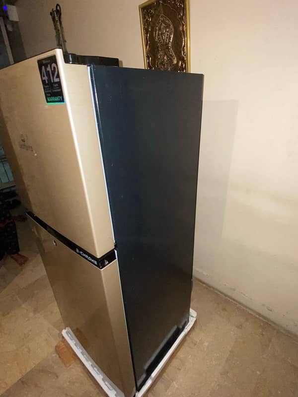 DAWLANCE SMALL FRIDGE 1