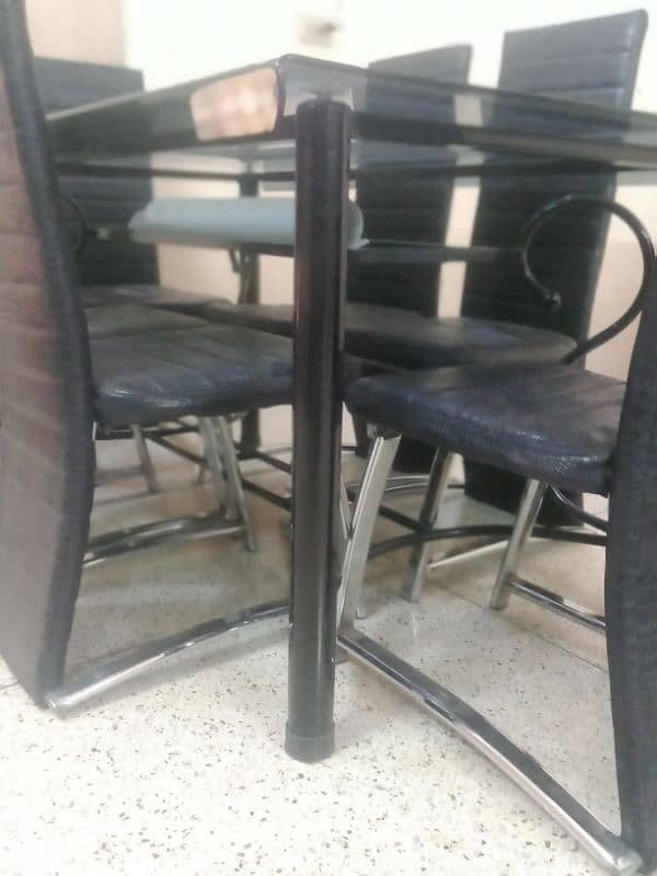 DINNING TABLE WITH 6 CHAIRS (imported) 2