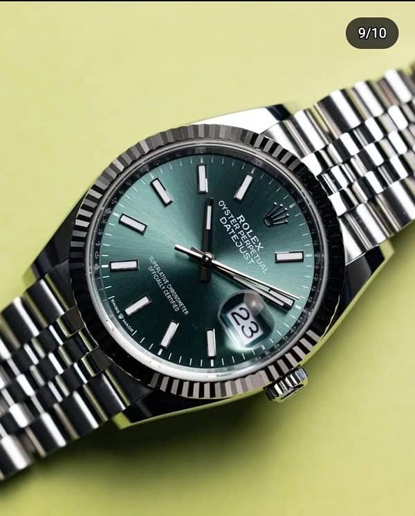 WATCH BUYER / Rolex Datejust Omega Speedmaster Cartier Santos Chopard 3