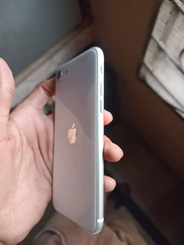 I phone se 64gb jv non pta 90+ health condition 10/10 2