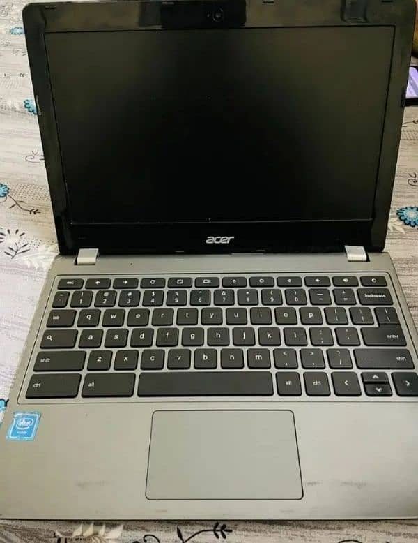 Chromebook 4.32gb black color Mai bi ak hai 0