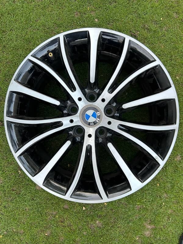 BMW 18 inch Genuine alloy rims 3