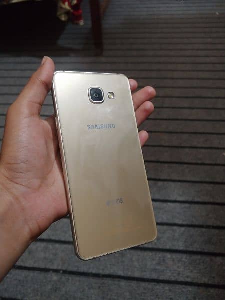 Samsung Galaxy A7 1