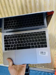 MacBook pro 2019 core i7 15 inch display ram 16 512 SSD 4 GB graphics 0