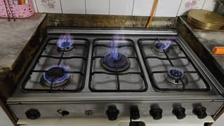 5 burners cooking range