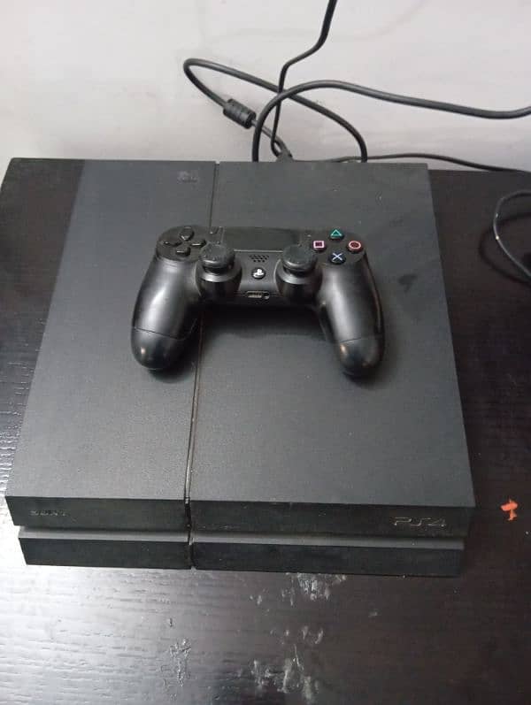 PS 4 condition like new 0