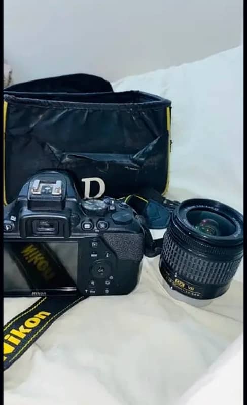 ⁠Nikon D3500 DSLR Camera - Excellent Condition 3