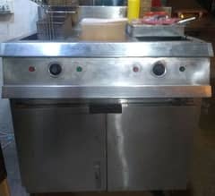 full size gas oven taxas brand and double fryer