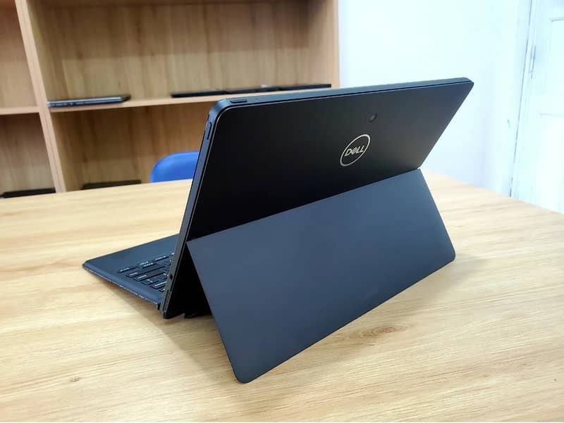 Dell Latitude 2 in 1 Core i5 8th Generation Touch Screen 2