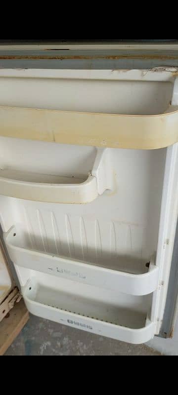 Orient fridge , Good condition 2