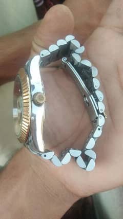 rolex watch in goldan bilkul ok 0