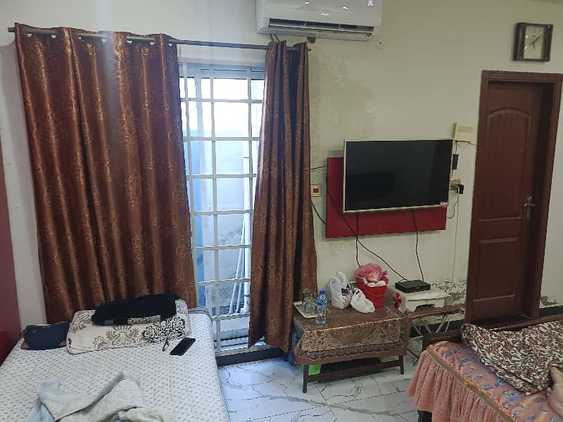 Double Storey 990 Square Feet House Available In Khayaban-e-Amin - Block L For sale 4