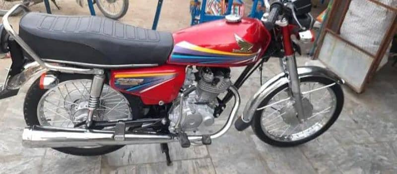 Honda 125cc model 2011 BIKE URGENT SALE CALL 03433066498 1