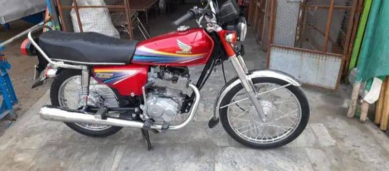 Honda 125cc model 2011 BIKE URGENT SALE CALL 03433066498 3