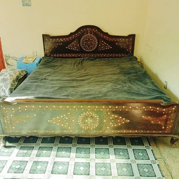 Old is Gold antique solid wood pure shisham bed 0