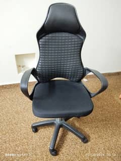 Gaming chair/office chair