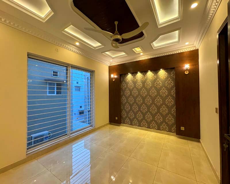 10 Marla brand New House for Rent in Bahria Town Sector C 36