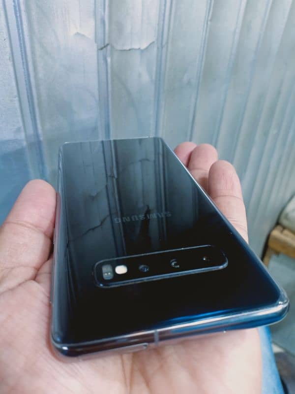 Galaxy S10 duos, 8/128, only Call 03174359182 2