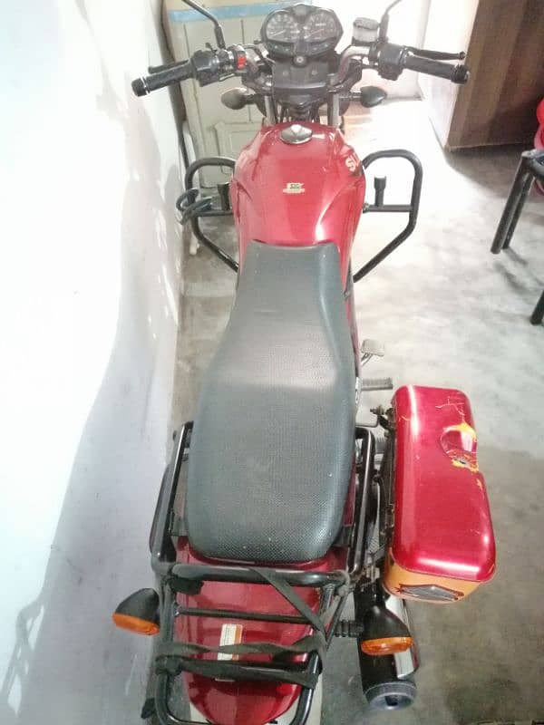 Suzuki 150 new condition 5