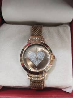 woman hand watch 0