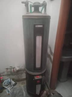 Geyser for Sale , Rs 15000 ,Good condition -No fault ,No leakage