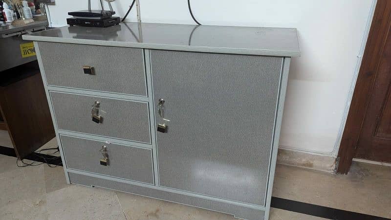 Dressing Table/TV Cabinet 0