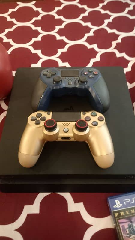 PS4 slim 500GB with gta5 1