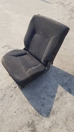 Suzuki Bolan 4 folding seats