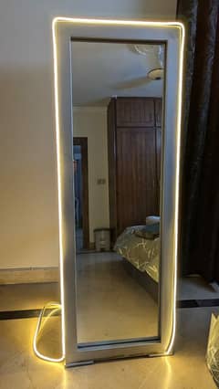 Standing Mirror 0