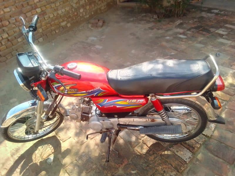 السلام علیکم ورحمتہ اللہ وبرکاتہ united 70 bike 19 Punjab registered 3