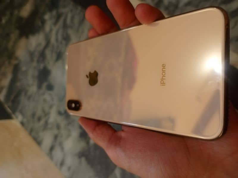 i phone xs max  512gb 10by10 box charger sath sim work all jazak Allah 6