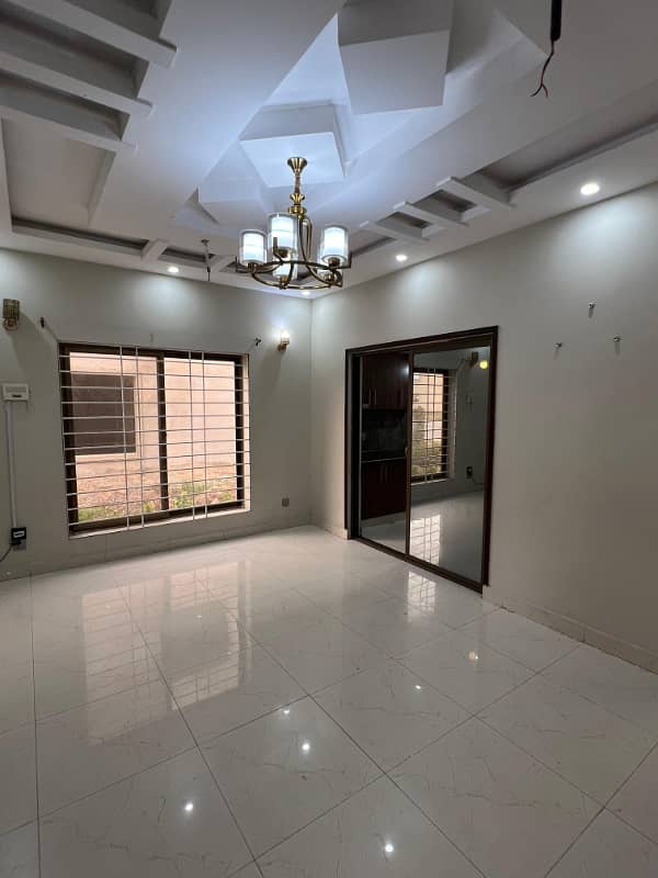 Sami Corner 80FT Road Villa with Huge Garden area near Chirpy Park 15