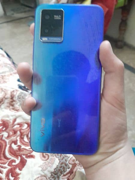 vivo y21 4/64 with box urgent sale 4