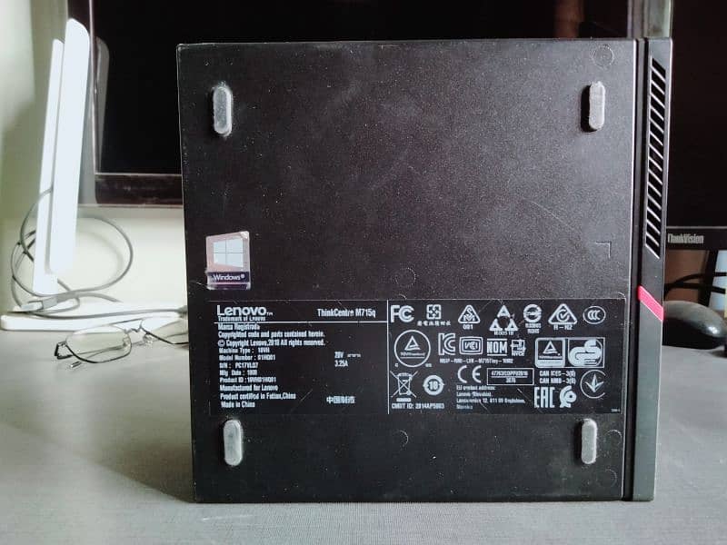 Lenovo ThinkCentre M715q Tiny (2nd gen) 3