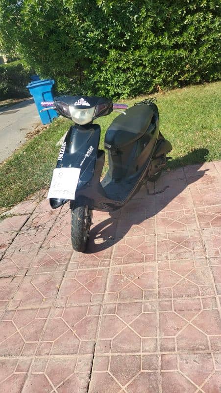 Scooty 49cc Suzuki Petrol 1