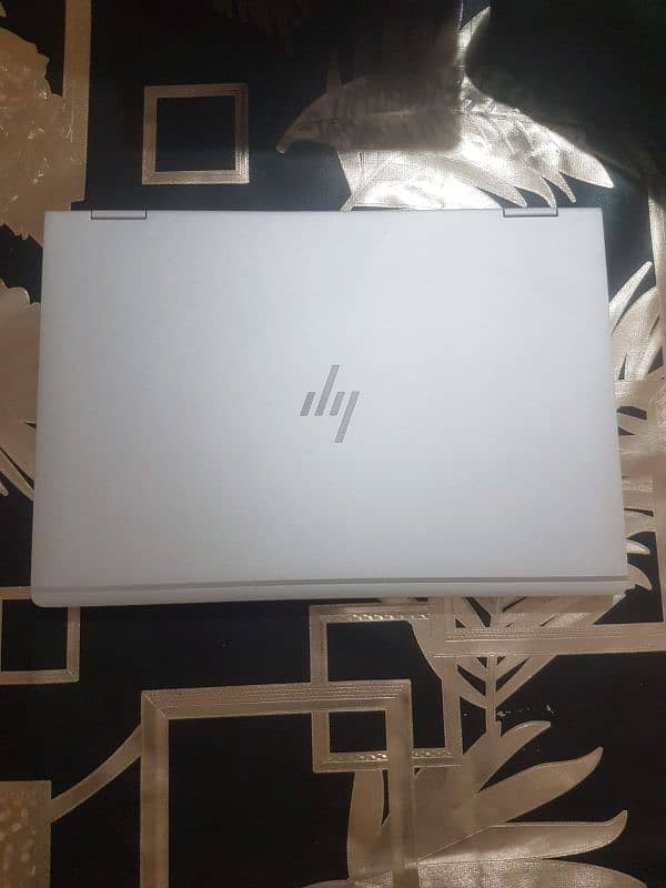 HP Elite book X360 830 G2 9