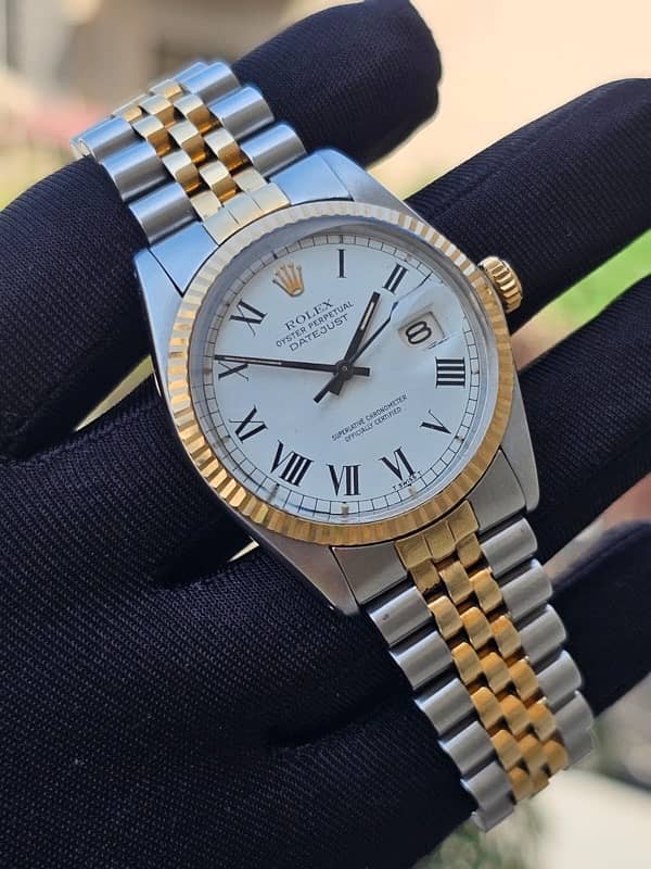 WATCH BUYER / Rolex Datejust Omega Speedmaster Cartier Santos Chopard 0