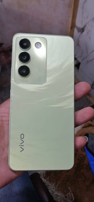 Vivo Y100 8+8Gb Ram 256Gb memory Urgent Sale 2