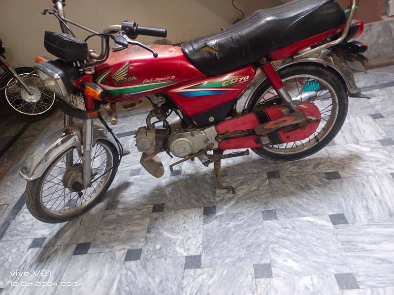 Honda bike engine ganiun condition he no open documents b ok 3