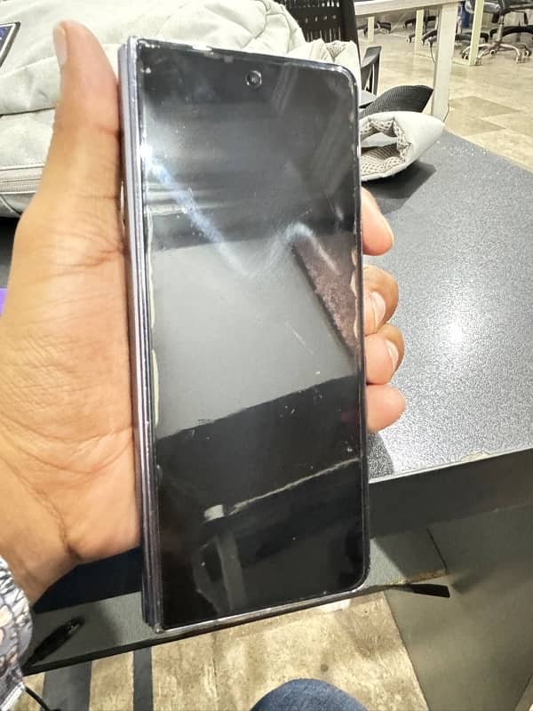 Samsung Galaxy ZFold 4 Black 10