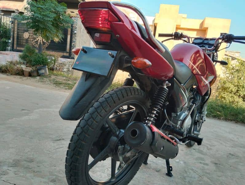 YAMAHA YBR G  MODEL 2021/22 REGISTER ALL PUNJAB  CONDITION GOOD 8