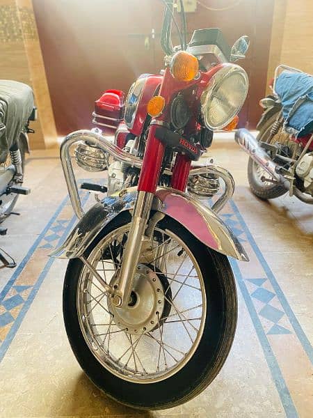 Honda CD 200 road master model 1983 for urgent sale 1