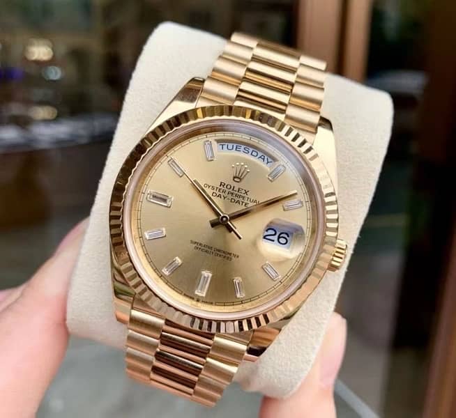 WATCH BUYER / Rolex President Chopard Cartier Rado Breitling IWC Omega 2