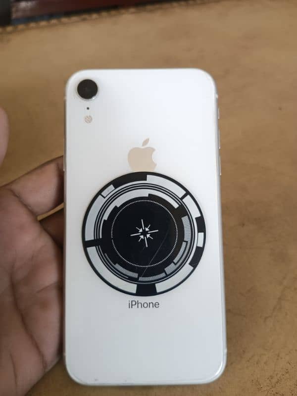 iphone XR 128. 2