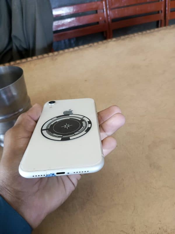 iphone XR 128. 6