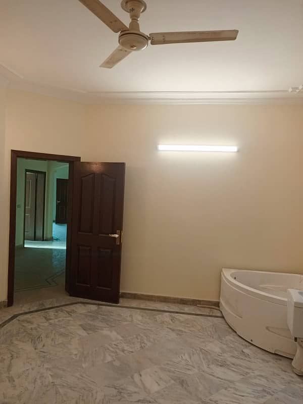 1 knal full house for rent at the prime location of Johar town 25