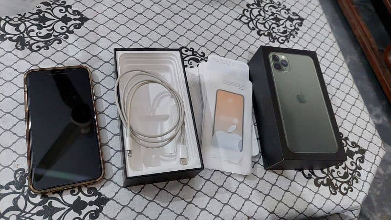 Iphone 11 pro max 64gb Non pta 5